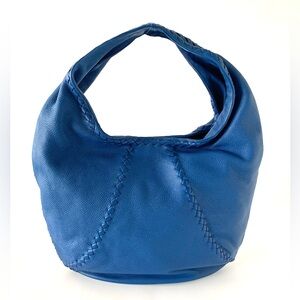 Bottega Veneta Intrecciato Cervo Hobo Shoulder Bag in Electrique Blue, NWT.